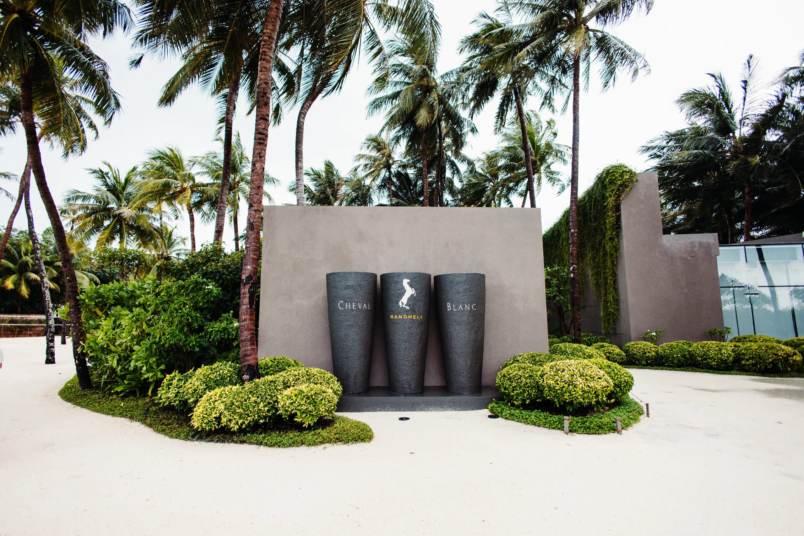 EliteLyfe × Cheval Blanc Luxury Destination Campaign — Campaign project by Salientt